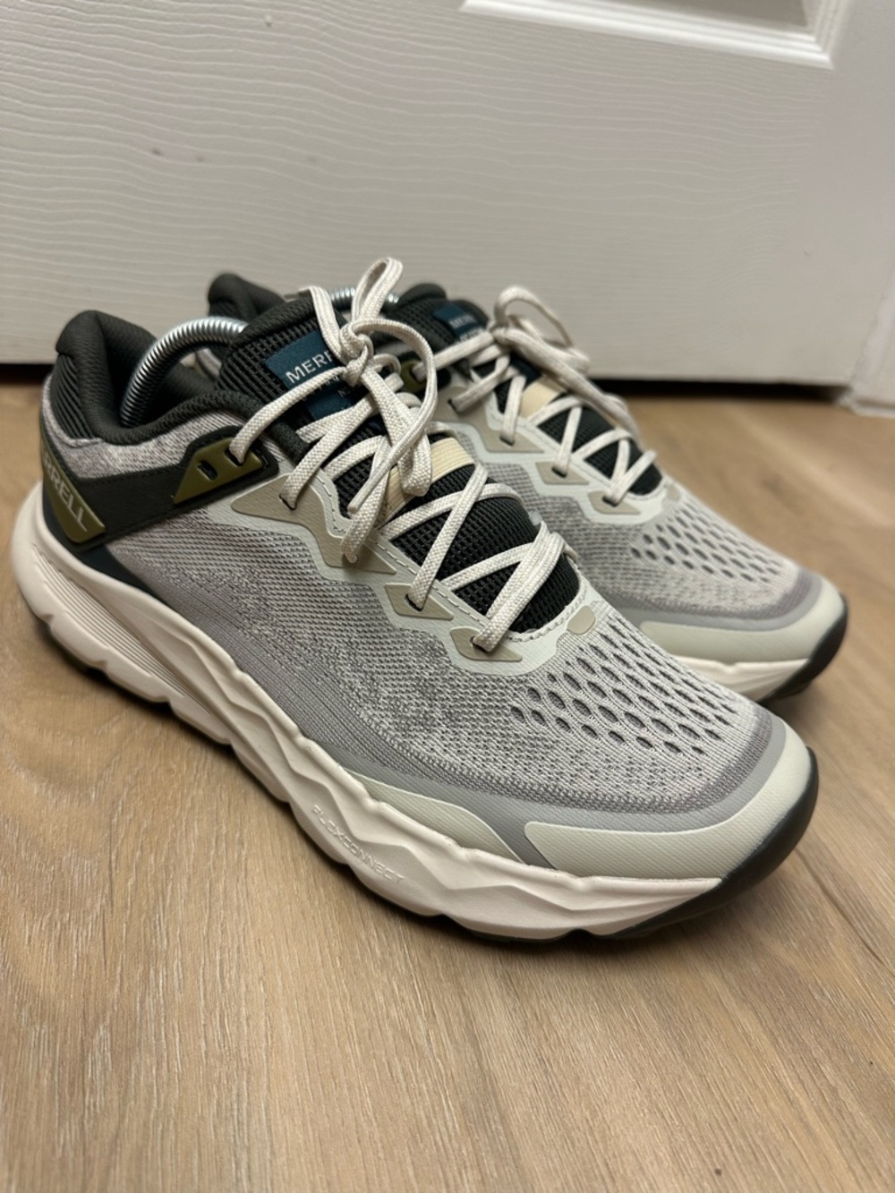 Merrell Men Nova 4 Shoes Mens Size 8.5 Excellent Brand New Sneakers